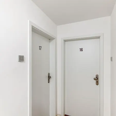 Moebliertes Nr.17 Radebeul